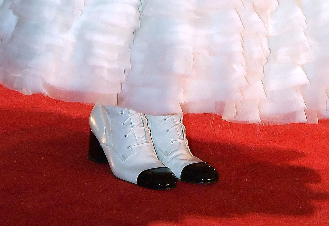 Kristen Stewart w oryginalnych butach w stylu retro