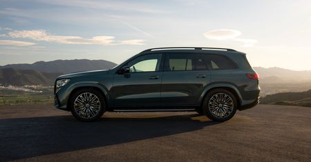 Mercedes wyraźnie odświeżył GLS-a. Zmienił się nie tylko wygląd