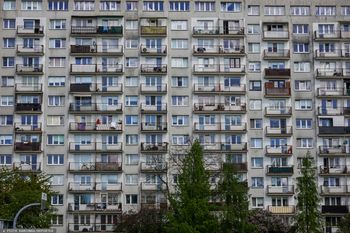 Flip na testamencie. Sprzedała spadek. Teraz ściga ją komornik