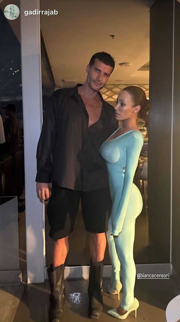 Bianca Censori i jej obcisły kombinezon