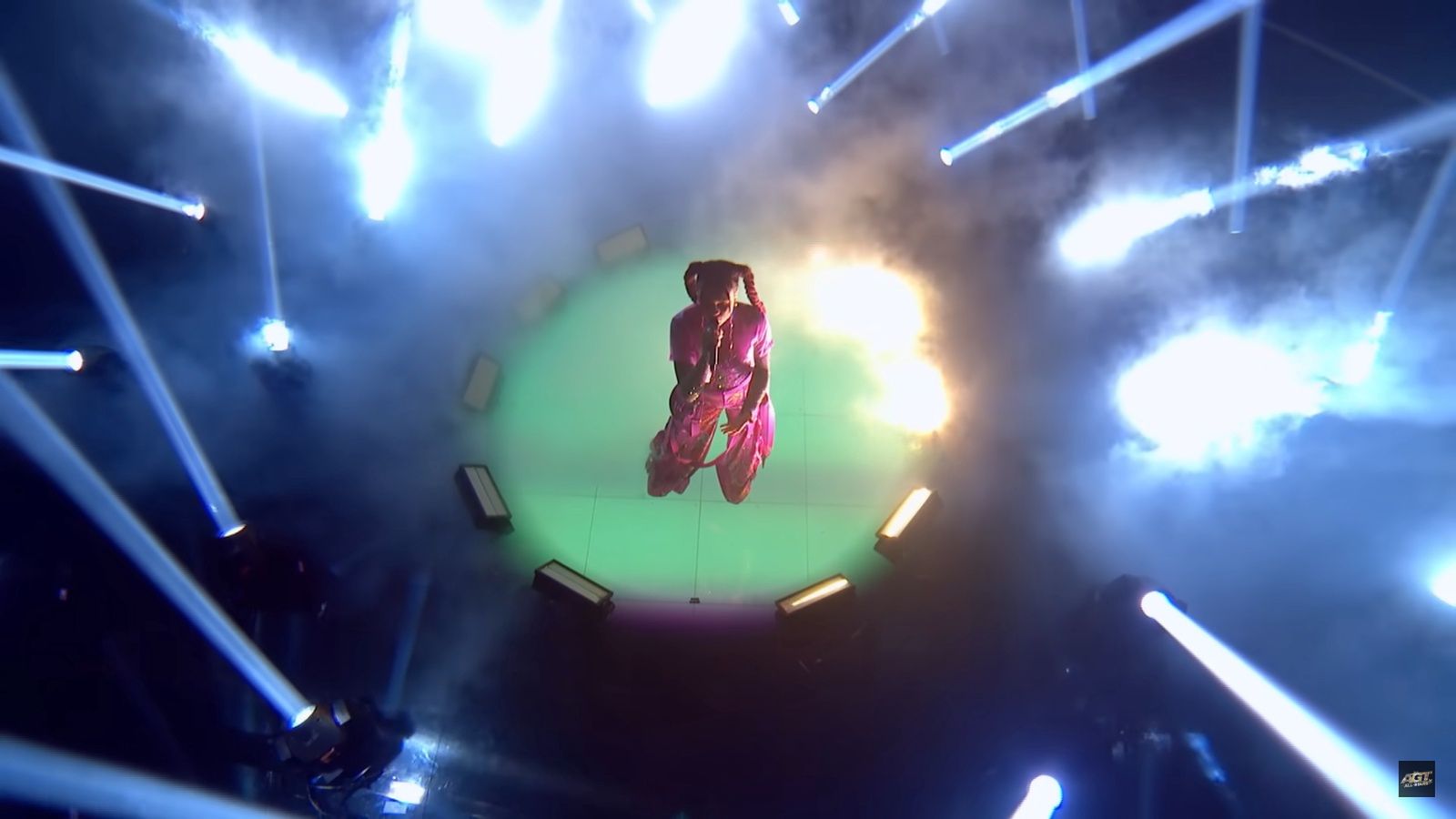 Sara James w "America's Got Talent: All Stars"