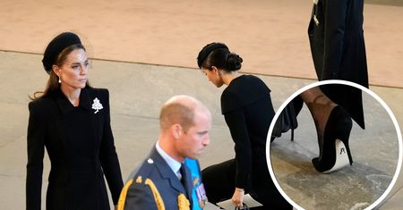Uklęknęła przed trumną. Symbol na podeszwie wywołał zamieszanie