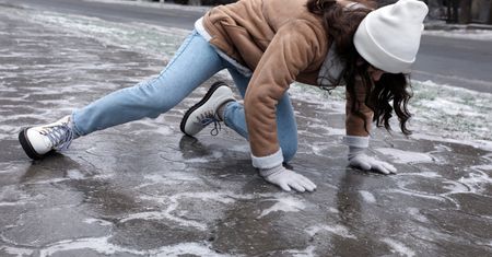 Gołoledź sparaliżowała Szczecin. Ponad 400 osób z urazami trafiło na SOR-y