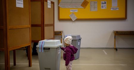 Drugi dzień wyborów. W sobotę poznamy decyzję Czechów
