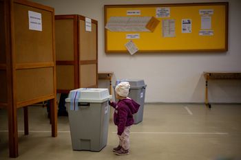 Drugi dzień głosowania w Czechach. Wyniki jeszcze w sobotę wieczorem?