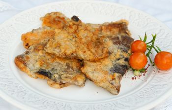 Jak zrobić kanie na patelni? Prosty sposób na chrupiące grzyby