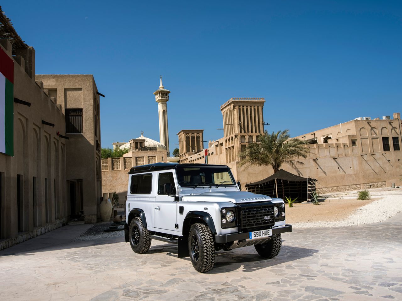 Land Rover Defender 90, wersja 2 000 000th (2015)