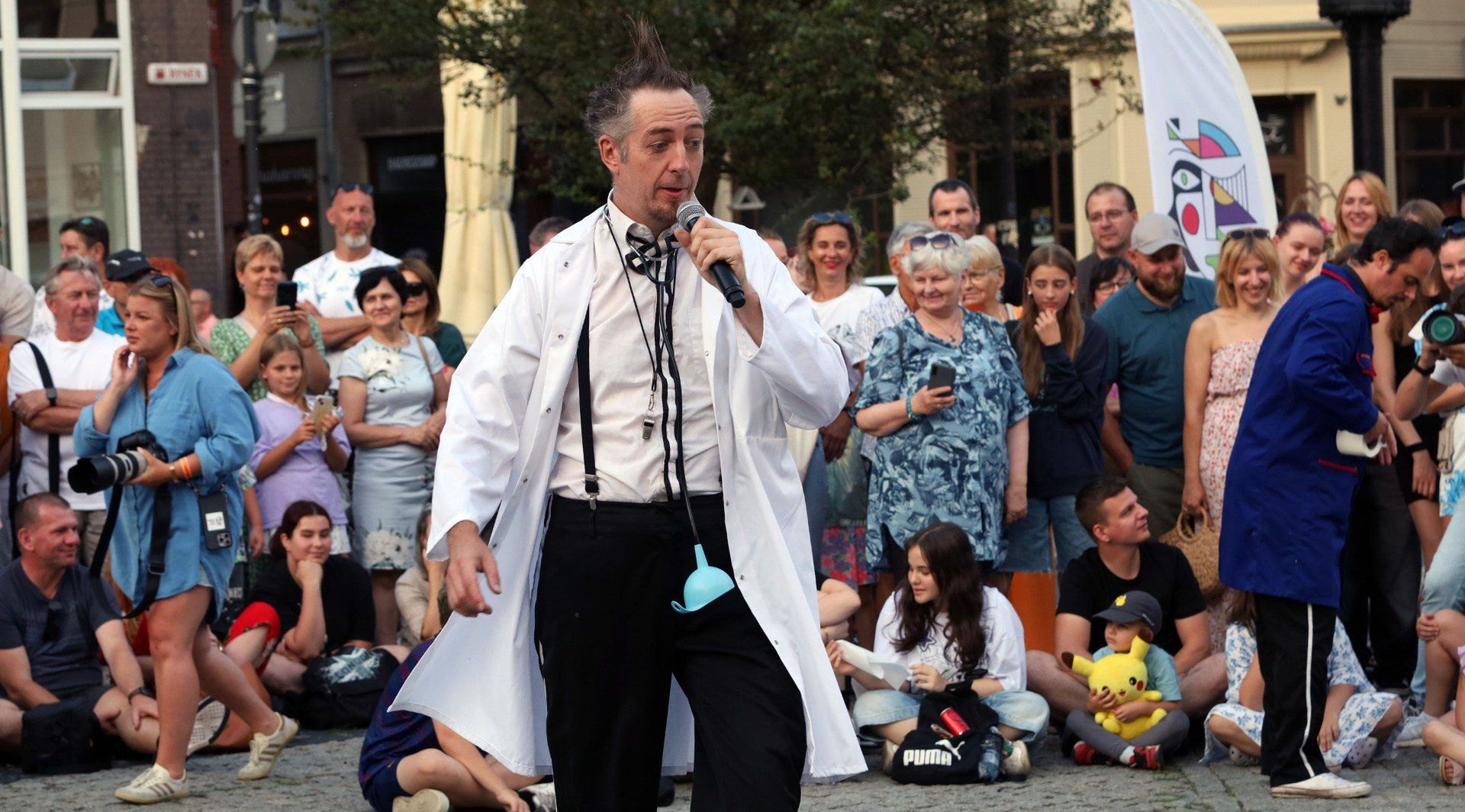Teatr Na Walizkach z Wrocławia bawił grudziądzan na rynku