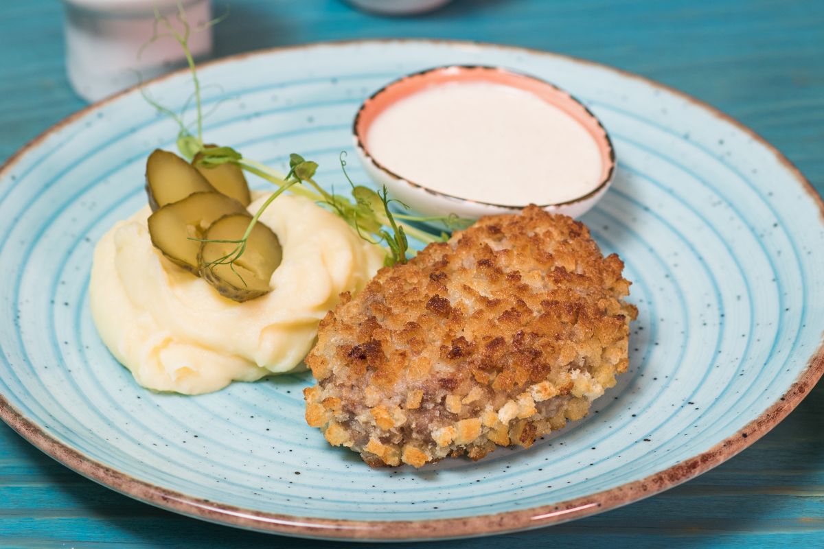 Zobacz przepis na kotlet pożarski Roberta Makłowicza