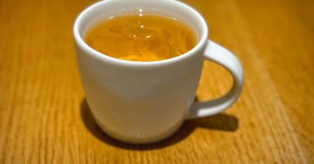 Pijemy na potęgę. Może fermentować w jelitach