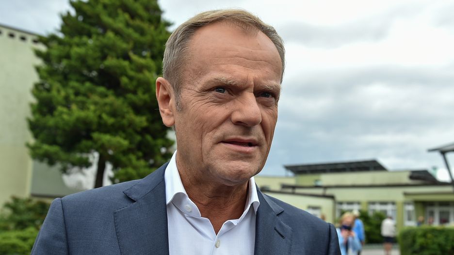 Białoruś. Donald Tusk skrytykował polski rząd, jest reakcja i przeprosiny