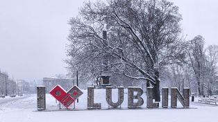 Lubelskie: Atak zimy. Trudne warunki na drogach i chodnikach