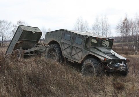 Rosyjski Hummer domowej roboty pokona prawie każdą przeszkodę 19