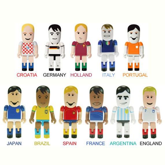 Pendrive dla miłośników futbolu. Do wyboru reprezentanci jedenastu krajów.