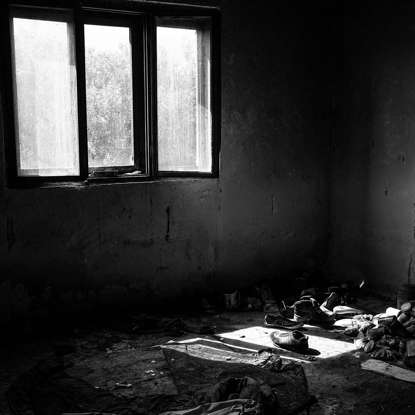 Pustostany stają się czasami tymczasowymi  domami, a czasami służą za schronienie przez wiele miesięcy. Wszystko zależy od szczęścia. 