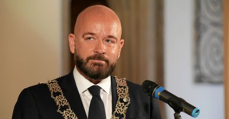 Jacek Sutryk usłyszał zarzuty. Dotyczą korupcji i oszustwa