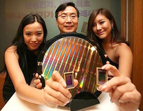 Obrazek: Bardzo duża karta pamięci flash od Samsunga