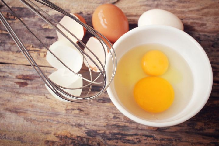 Kolor skorupki jajka nie świadczy o jego wartościach odżywczych i smaku