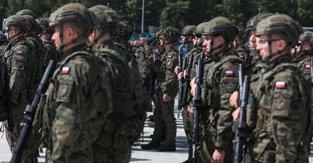 Tylko dwie dywizje mogłyby stanąć do walki z Rosją?