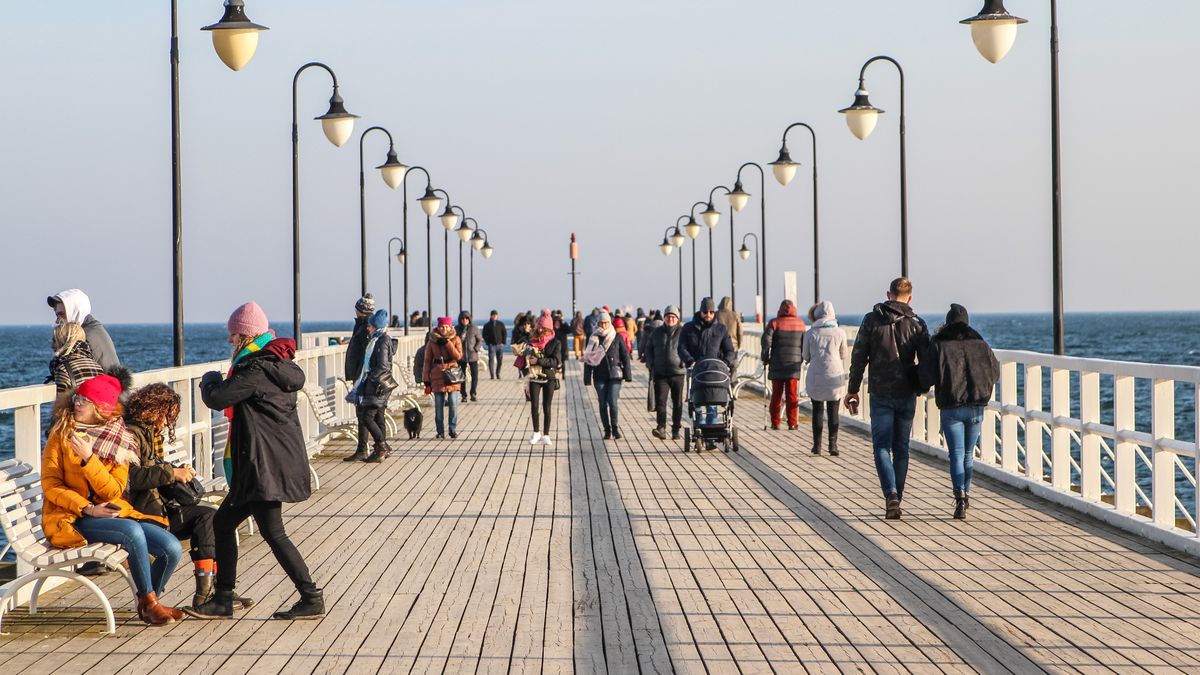 Daily Life In Gdynia
People enjoying unusual warm and sunny weather walking by the Baltic Sea coast in Gdynia Orlowo are seen in Gdynia, Poland on 9 February 2020 Orlowo Pier is seen (Photo by Michal Fludra/NurPhoto via Getty Images)
NurPhoto
hot, warm, global warming, baltic sea coast, walk, gdynia orlowo, orlowo pier, sunny weather walking, michal fludra, nurphoto, walkway, outdoor, person, footwear