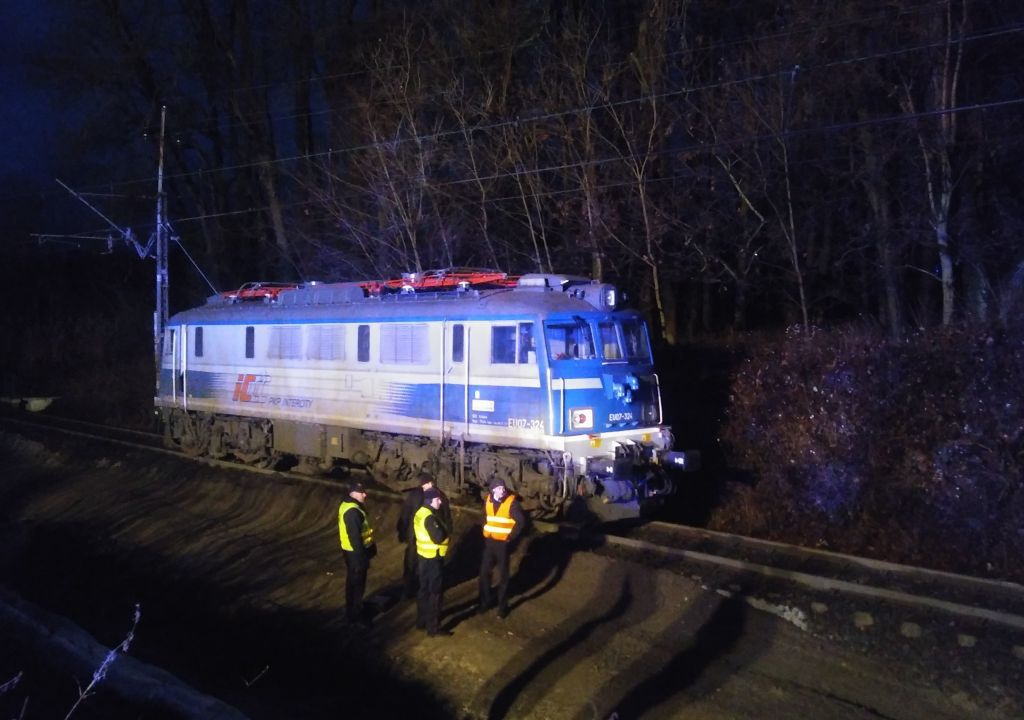 Polska: Lokomotywa ruszyła bez maszynisty.