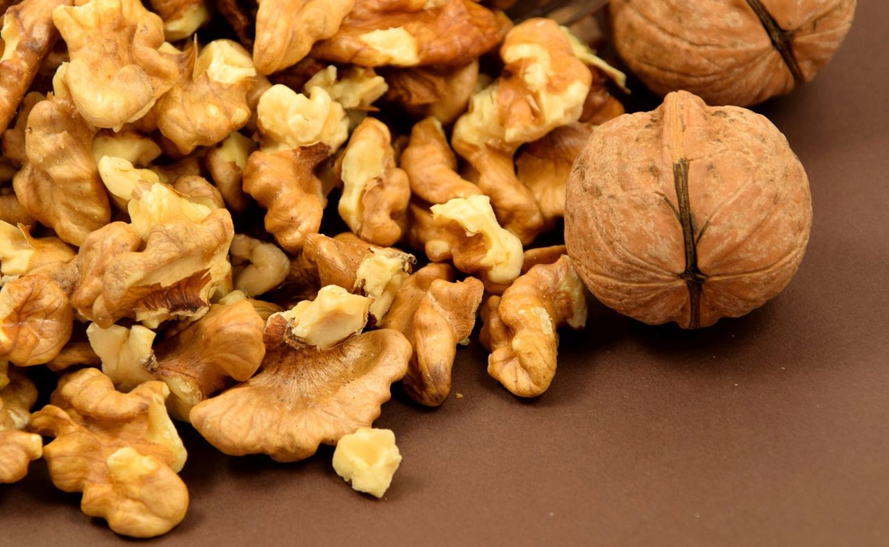 Unlocking nature's bounty: Simple hacks for cracking walnuts