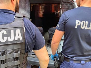 Stargard: Był poszukiwany listem gończym. Uciekając przed policjantami wskoczył do rzeki
