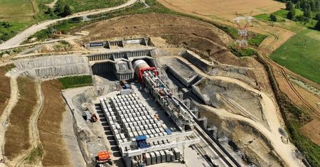 "Karpatka" ruszyła. Maszyna zaczęła drążyć tunel na trasie drogi ekspresowej