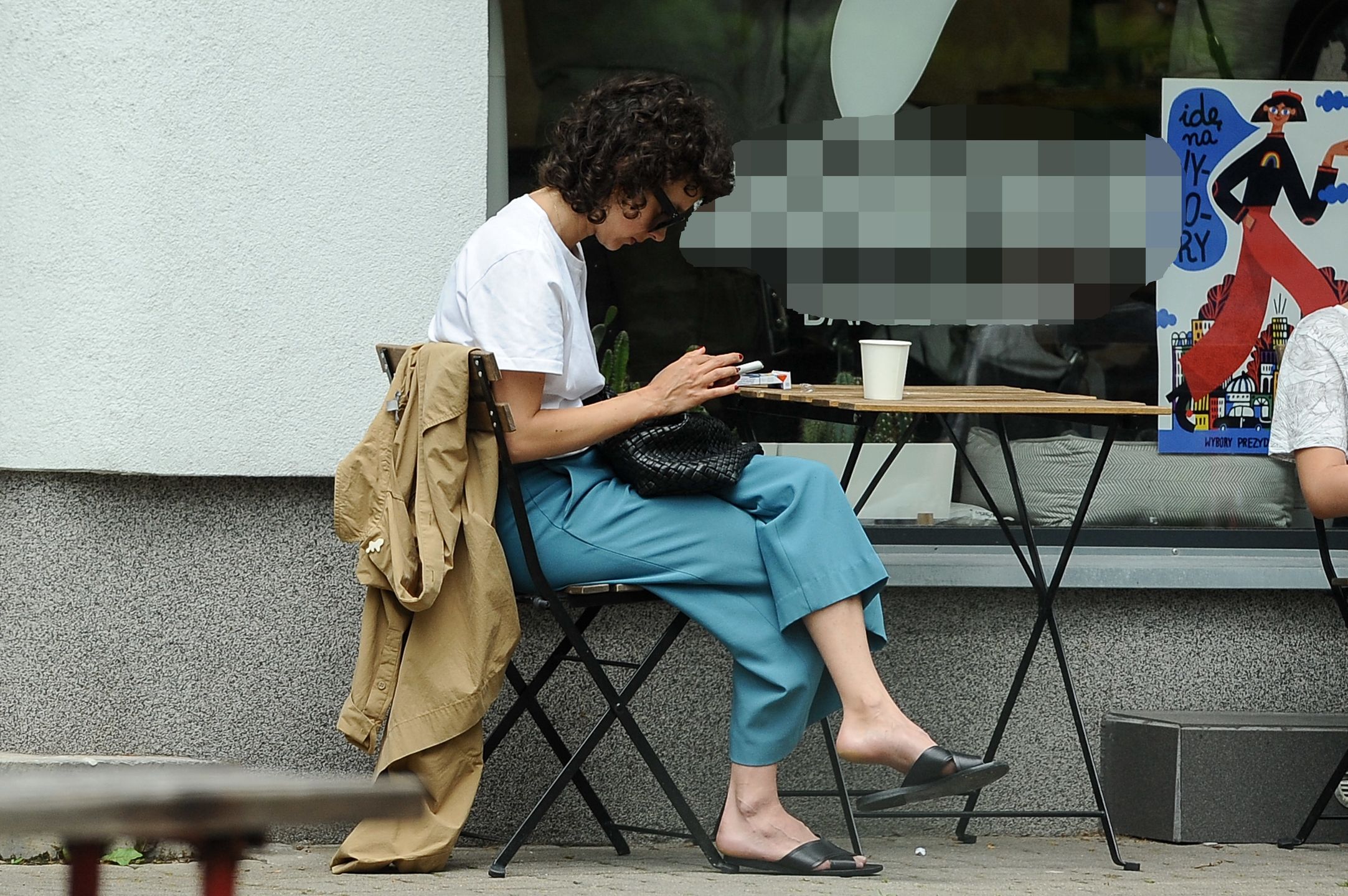 Monika Brodka ucieka przed paparazzi