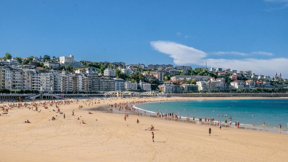 San Sebastián walczy o czyste plaże