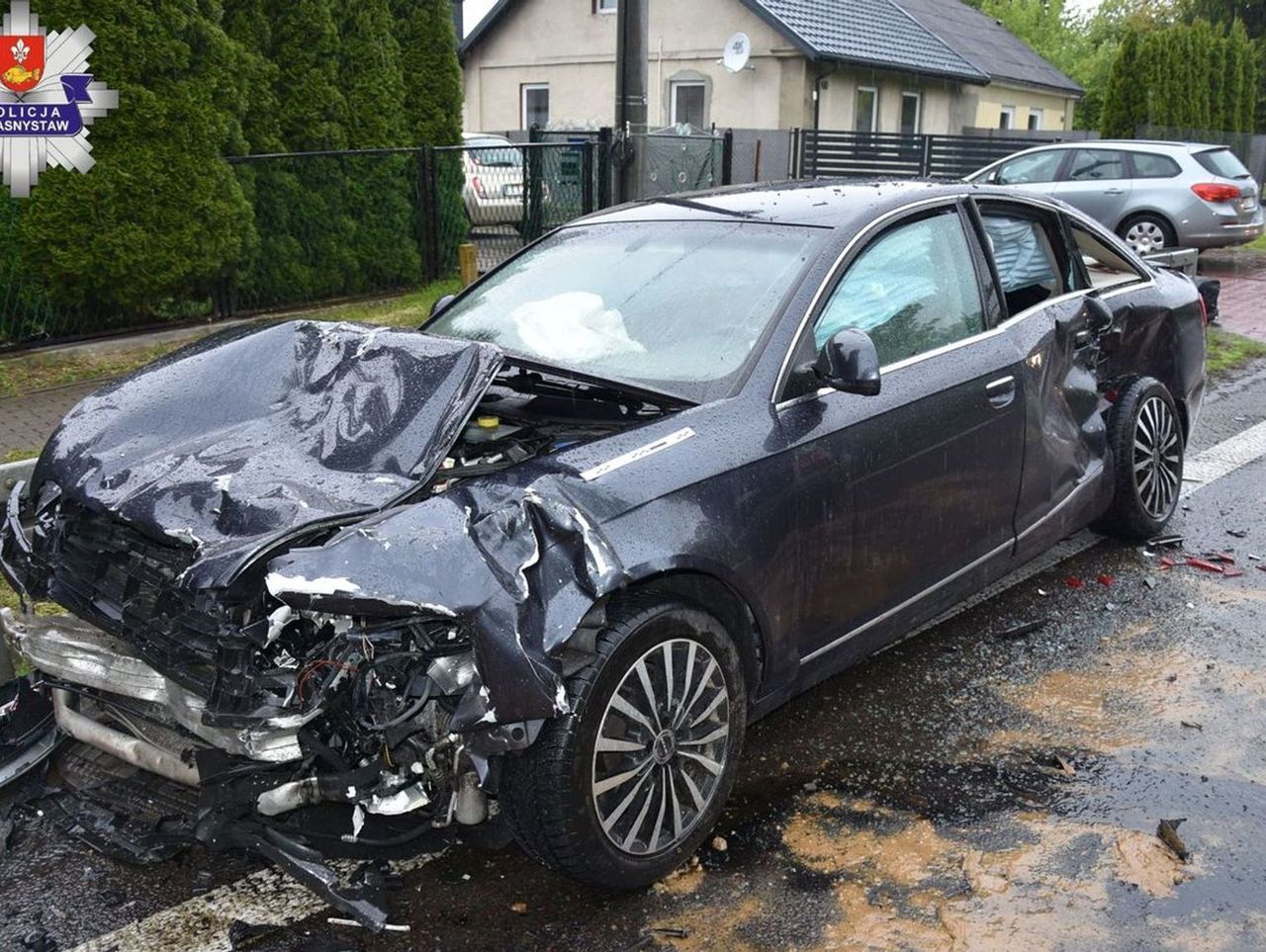 Wypadek w Krasnymstawie. Nie było szans na reakcję. Doszło do czołowego zderzenia