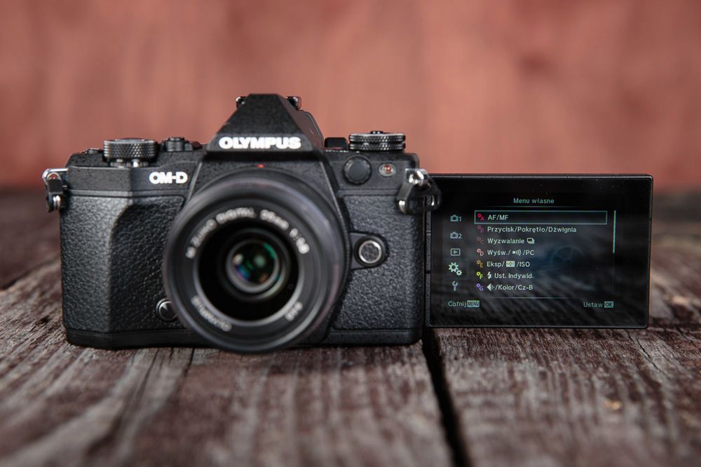 Olympus OM-D E-M5 Mark II – dojrzały rozwój w dobrym stylu [test] 18