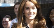 STYLOWE MAMY: Kate Middleton w groszkach i modnych spodniach z Zary