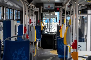 Kraków: Gwałtowne hamowanie autobusu. Poszkodowani trafili do szpitala