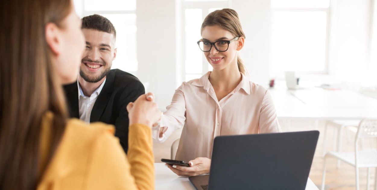 Pracodawcy ujawnią pensje w ofertach pracy? Sejm rozważa nowe przepisy