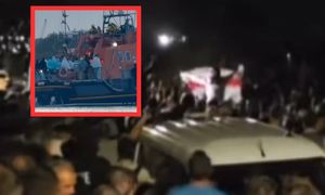 Przypłynęło 140 migrantów. Protestujący starli się z policją w Wielkiej Brytanii