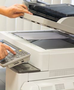 Oszustka z punktu ksero. Używała kopii dokumentów klientów