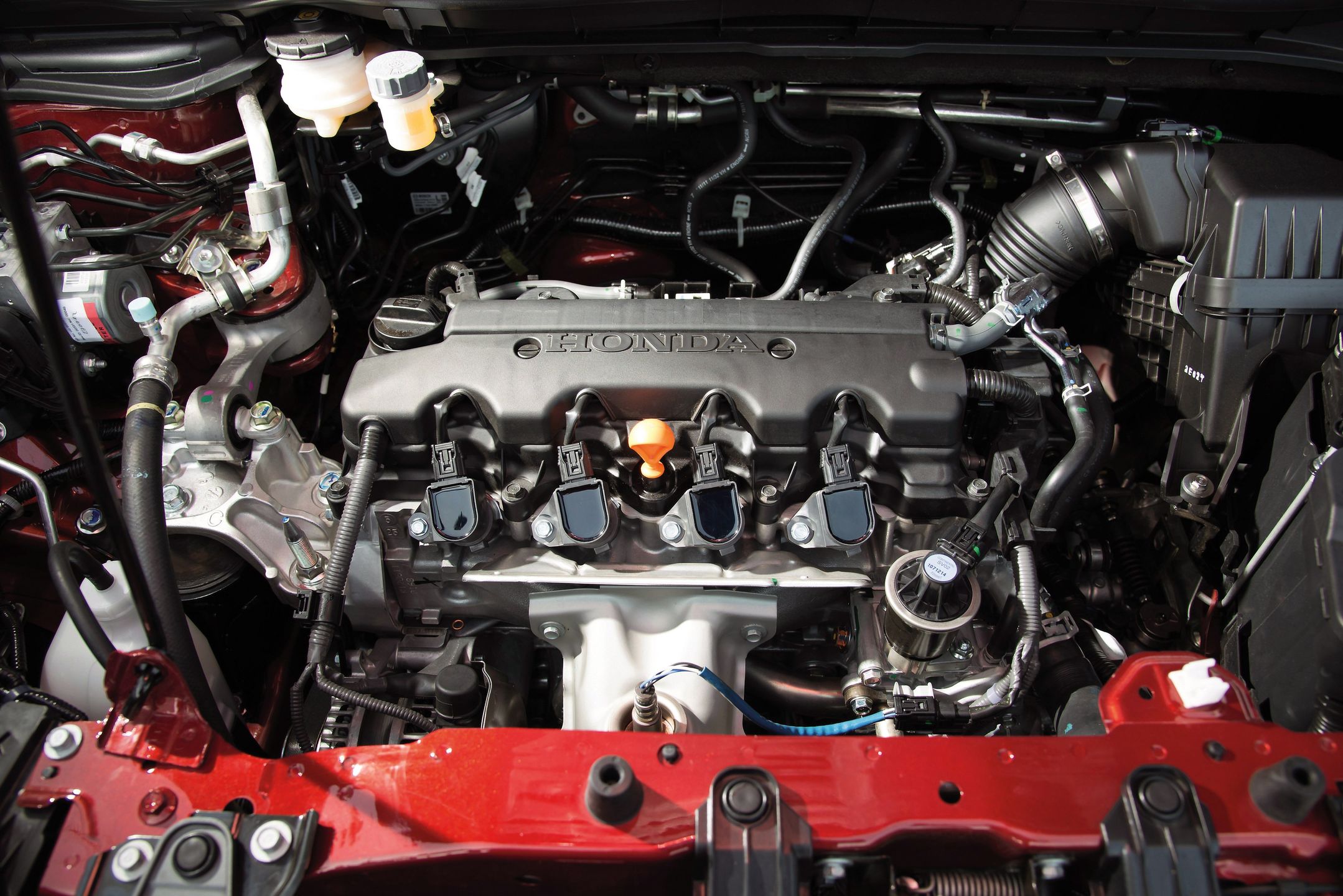 Podstawowy silnik benzynowy 2.0 z rodziny R20 jest najlepszym wy