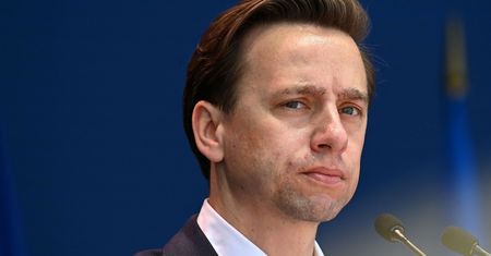 Bosak tłumaczy się ze słów o migrantach. To była "metafora"