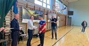 Legnickie Pole: Mundury zamienili na sportowe stroje i rozegrali turniej halowy