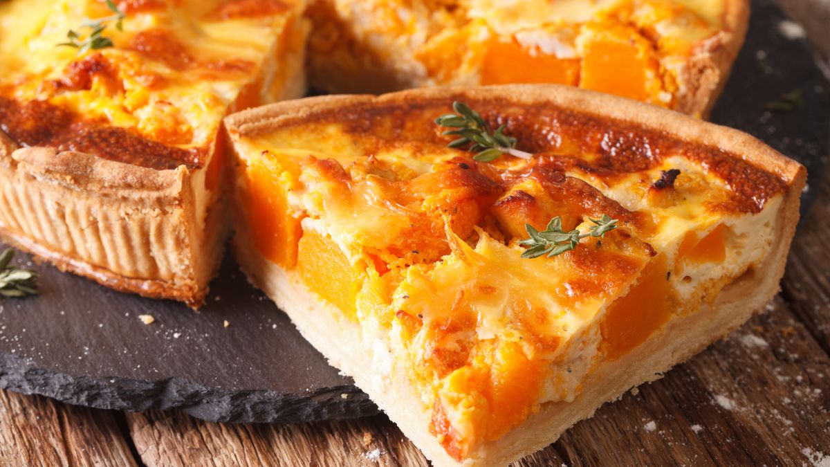 Wytrawna tarta dyniowa świetnie sprawdzi się na przyjęcia