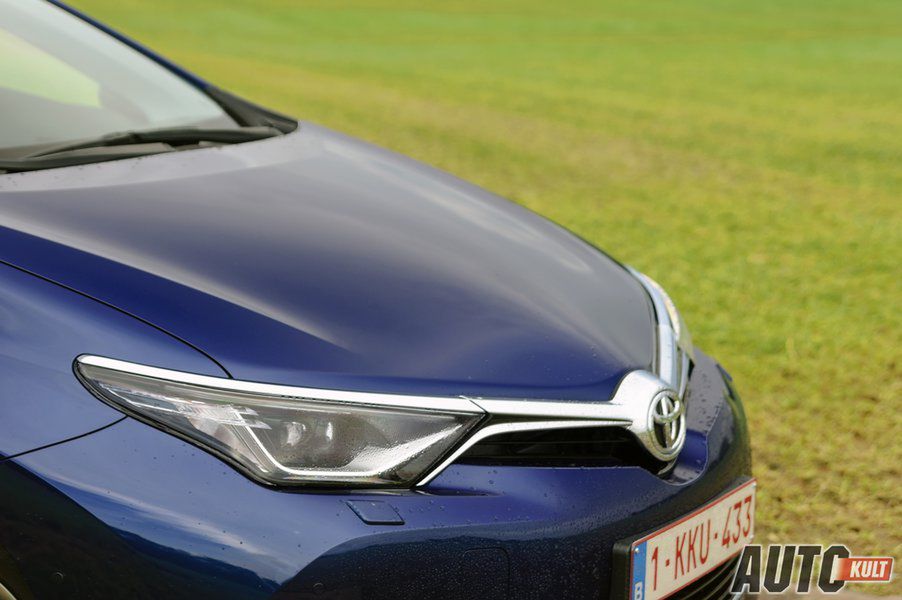 Czy nowy Auris i Avensis dadzą kopa Toyocie?