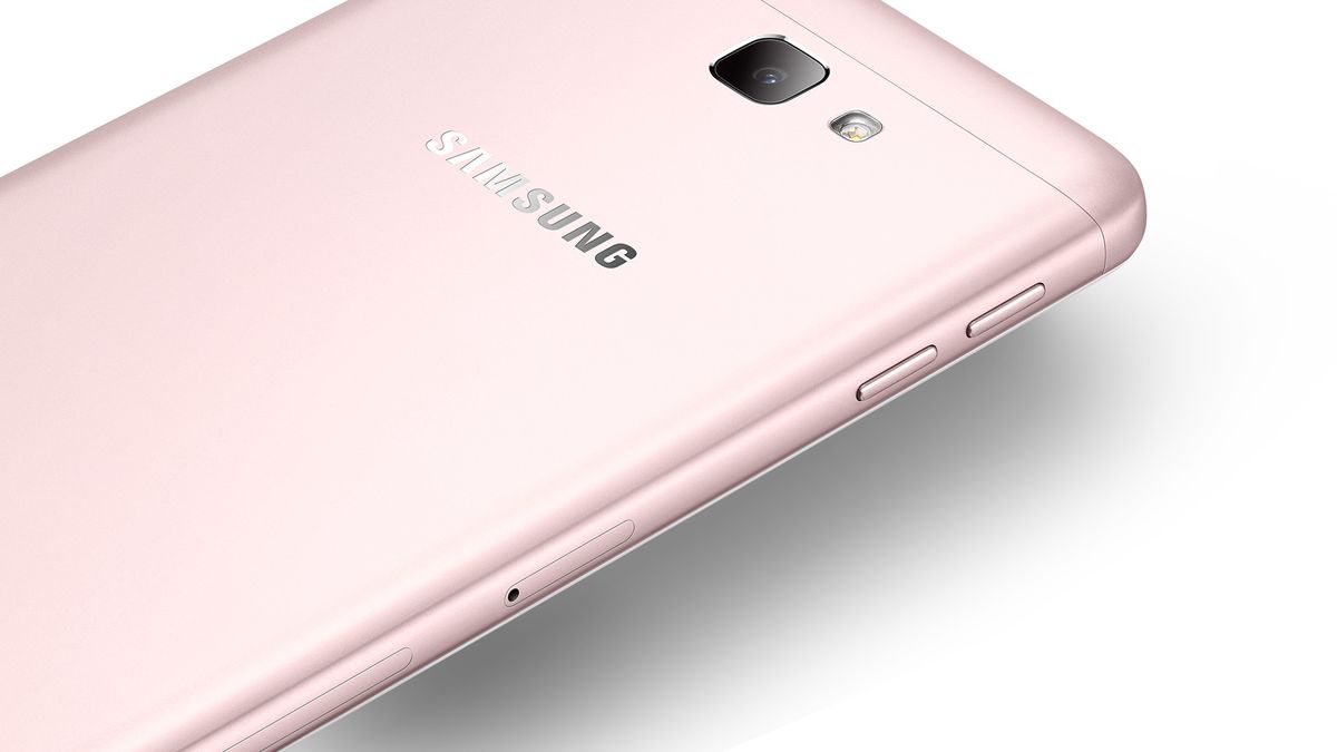 Samsung Galaxy On7 (2016) oficjalnie. Wystarczy na niego spojrzeć, by wiedzieć, do jakiego kraju trafi 1