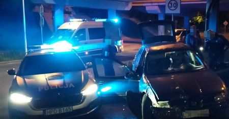 Zdemolowane radiowozy i szaleńczy nocny pościg ulicami Lublina. W tle brak prawa jazdy, zakaz prowadzenia pojazdów i narkotyki