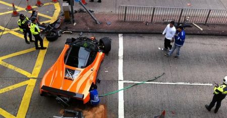 Pagani Zonda F rozbita w Hong Kongu