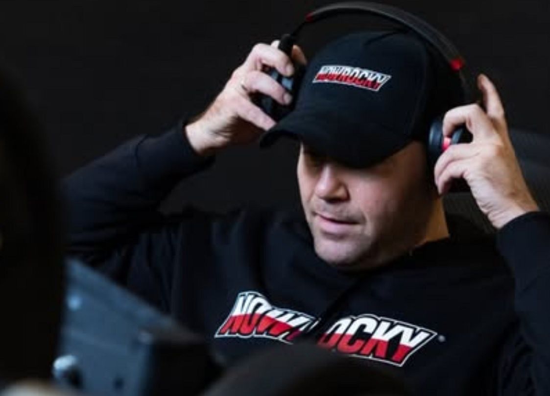 Karol Nawrocki i odzież NowRocky. Jak to jest z politykami w reklamach?