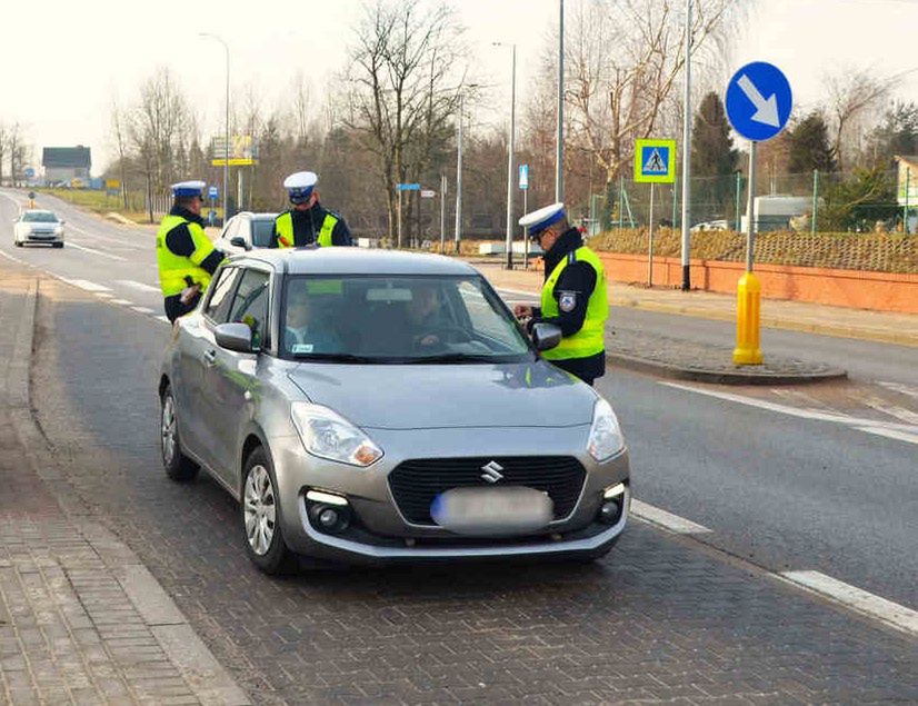 Kontrola bez powodu. Przepisy mówią, do czego policja ma prawo