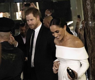 Król odbierze Harry'emu i Meghan tytuły? Nie ma takiego zamiaru