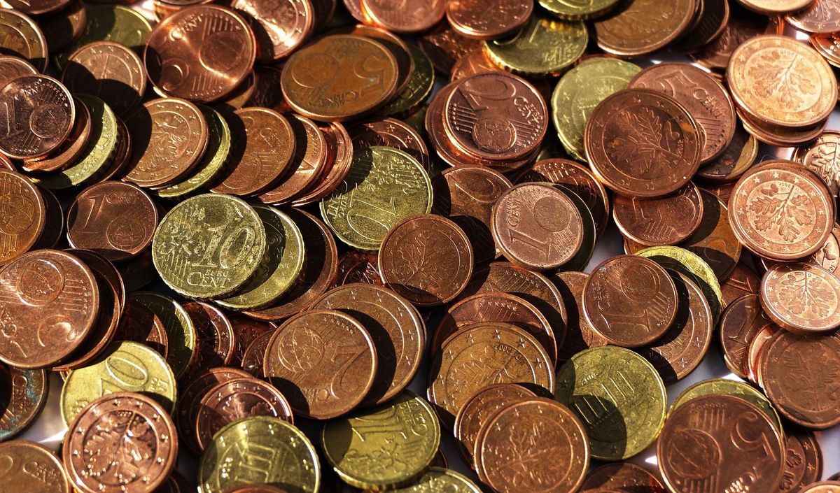 Wycofanie monet o najniższych nominałach oznaczałoby dosłowne odchudzenie europejskich portfeli. Dosłowne, bo zajmują dużo miejsca, choć ich wartość jest znikoma. Fot: anaterate/Pixabay