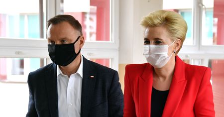 Agata Kornhauser-Duda zabrała głos ws. Strajku Kobiet. Andrzej Duda oddał jej słuchawkę